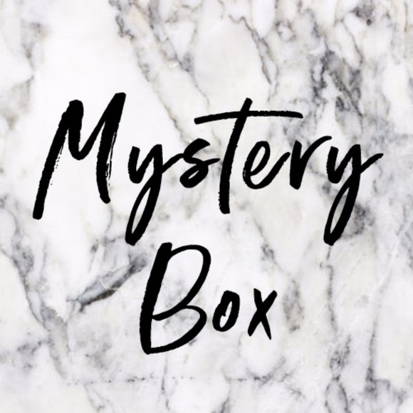Tops - Mystery Box - 5+ items